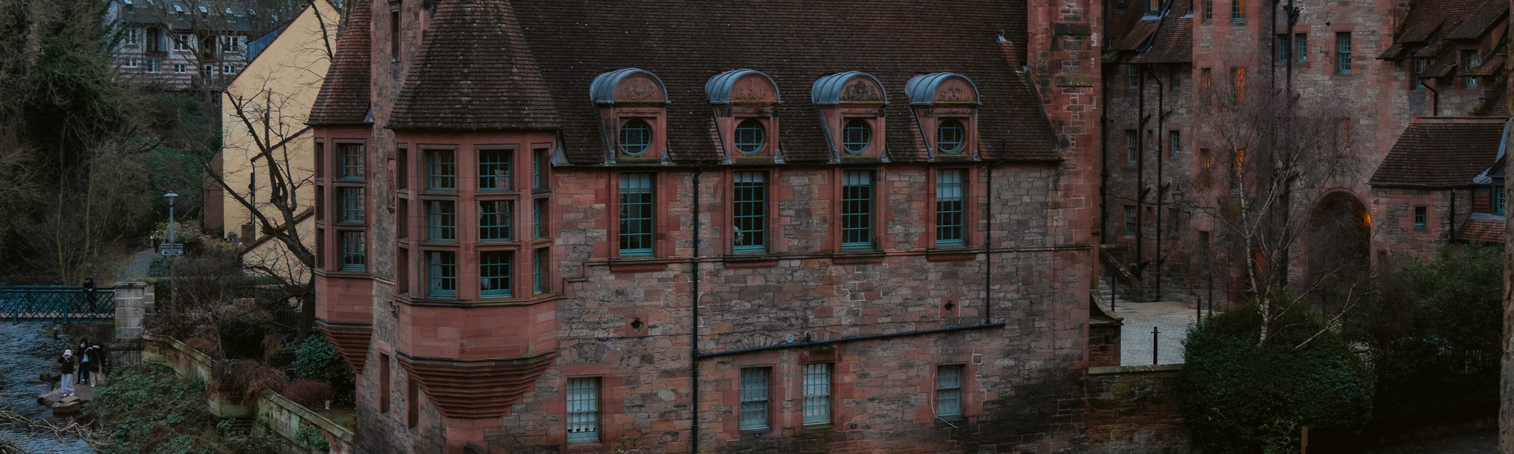 Why Edinburgh Is One of the UK's Best Stag & Hen Destinations
