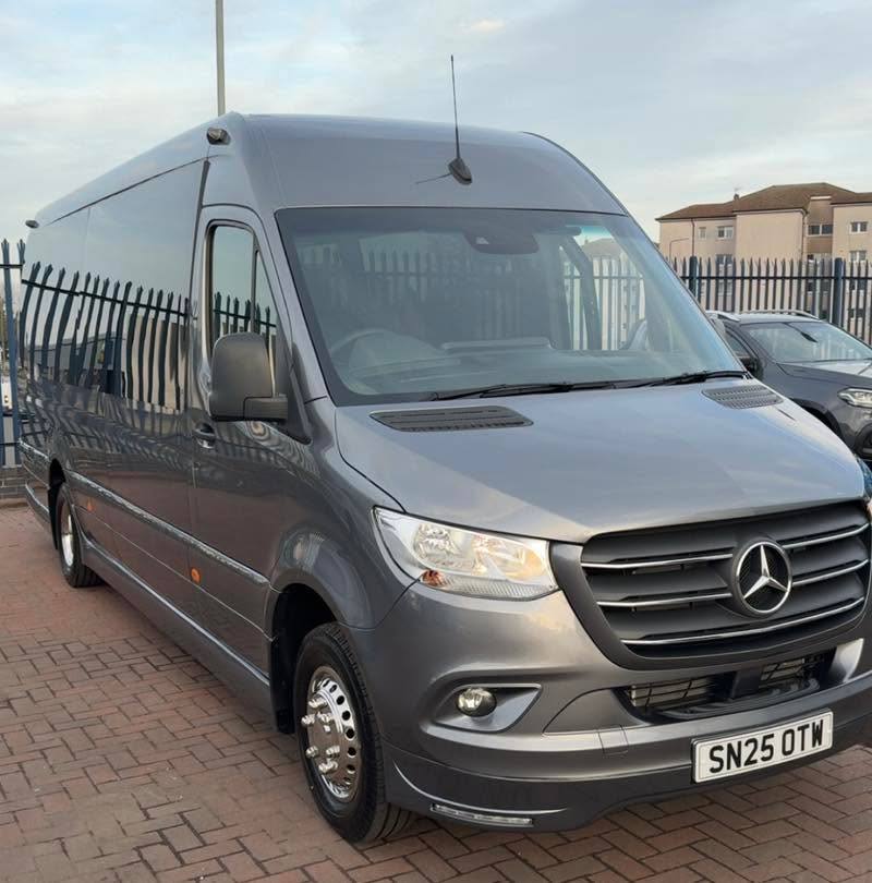 Private Return Transfers - 16 Seater
