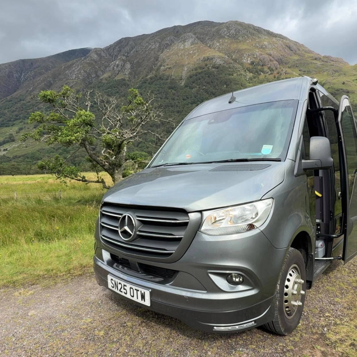 Private Return Transfers - 19 Seater